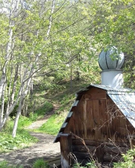 Святой источник